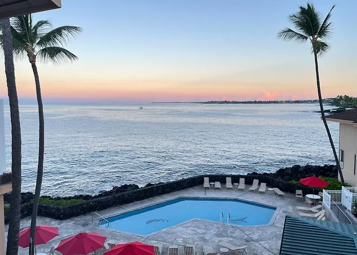 Sea Village Condo With Unobstructed Ocean Views And Oceanside Pool